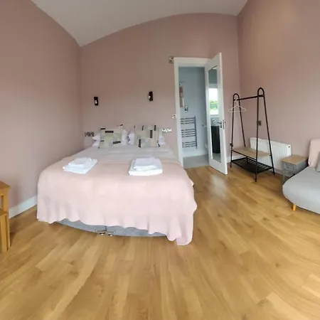 Luxurious Camping Stoneyford