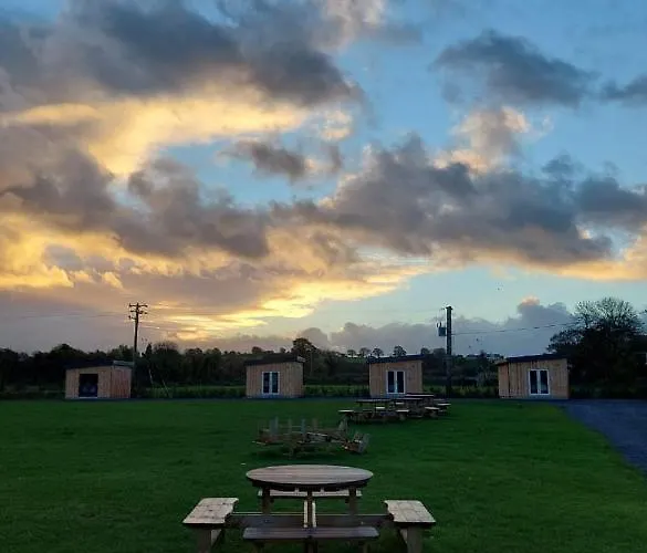 Luxurious 캠프장 *