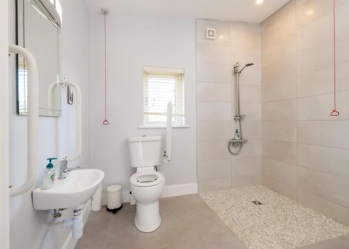 Luxurious * Stoneyford