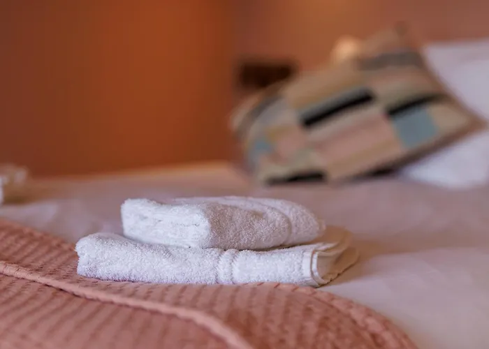 Luxurious Kemp Stoneyford